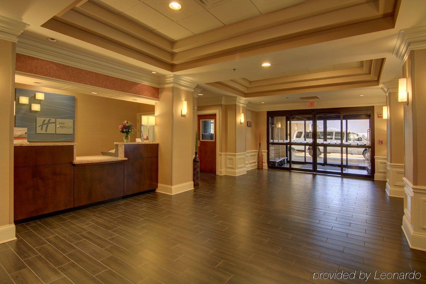 Holiday Inn Express & Suites Alpharetta By Ihg Exterior foto